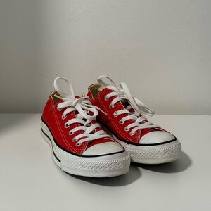 Converse Red Chuck Taylor All Star Sneakers, Unisex Size 7 (W)/Size: 5 (M)